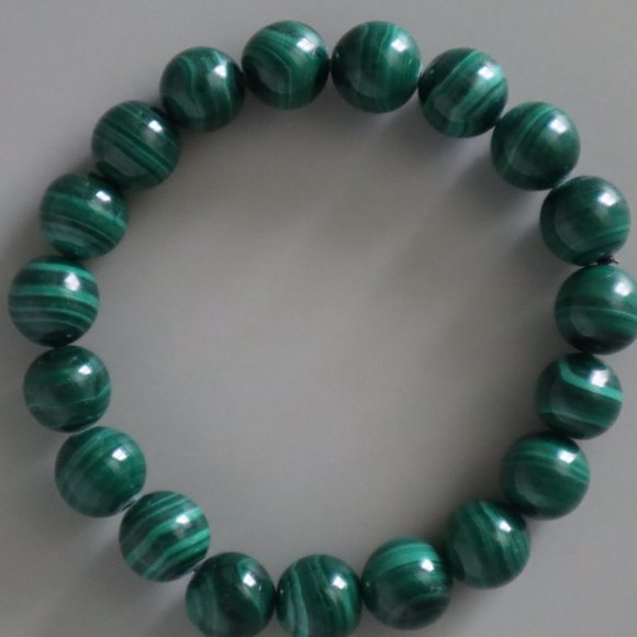 Malachite Stretch Bracelet - Picture 4 of 10